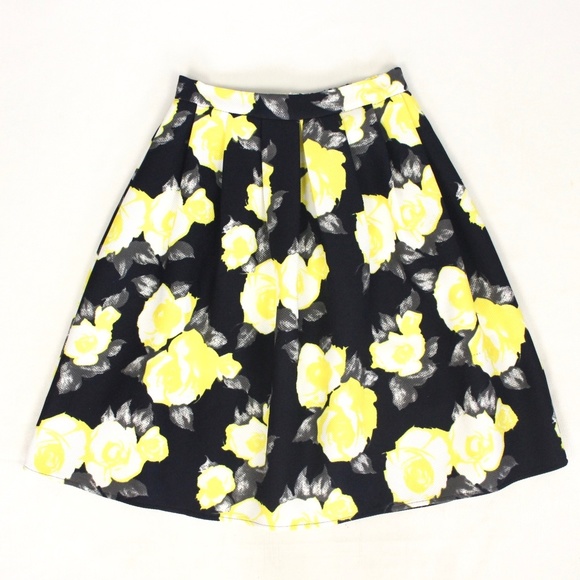 hika Dresses & Skirts - Floral print Circle skirt
